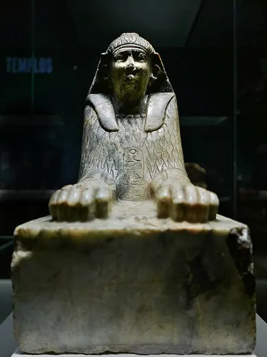 Depiction: Amenemhat IV